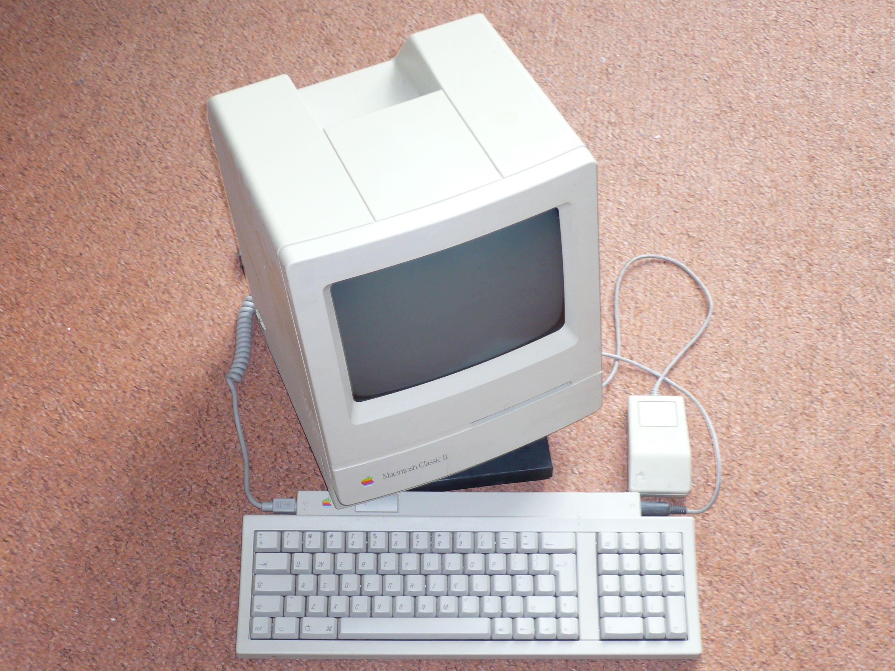 Apple Macintosh Classic II