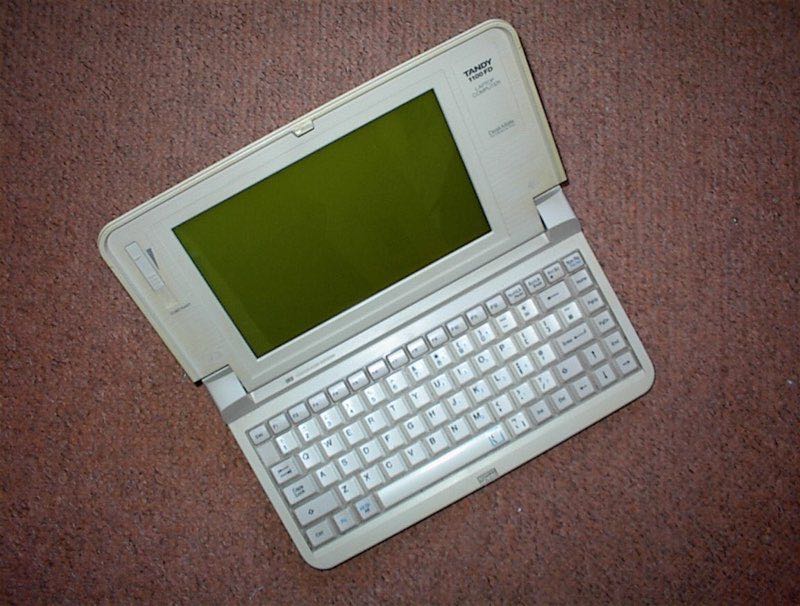 Tandy 1100FD